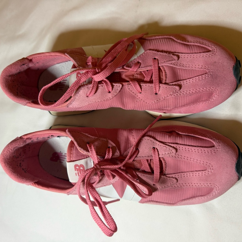 New Balance Pink 327 Women's Sneakers
